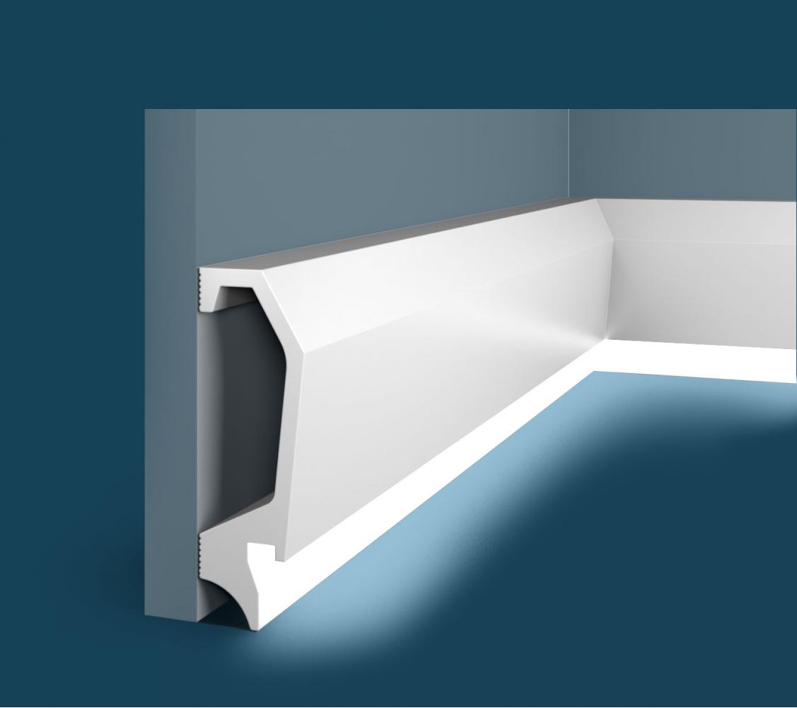 ПЛИНТУС PX034