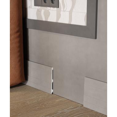 ПЛИНТУС PX044